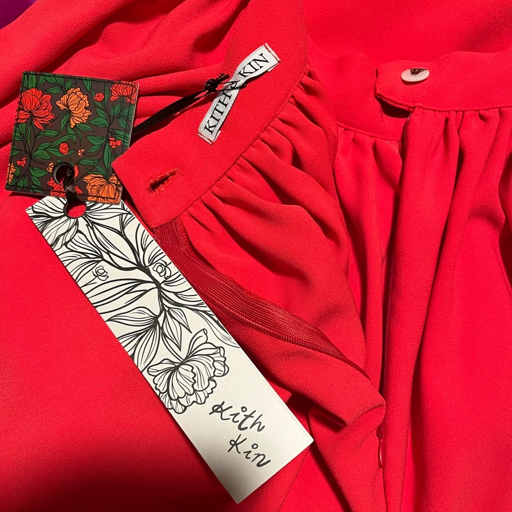 Kith & Kin skirt NWT bright poppy red L